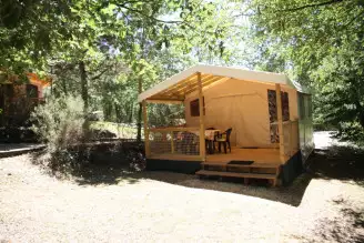 Camping des Bastides 4*, Camping 4* à Salles (Lot et Garonne) - Location Tente équipée pour 4 personnes - Photo N°1