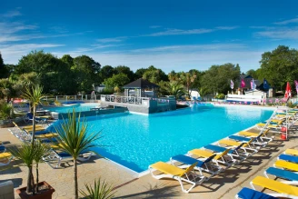 Domaine de Kerlann 4* Ze collection, Camping 4* à Pont Aven (Finistère) - Location Mobil Home pour 5 personnes - Photo N°2