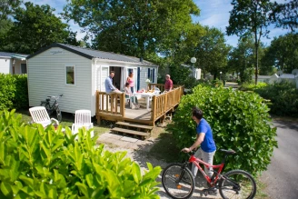 Domaine de Kerlann 4* Ze collection, Camping 4* à Pont Aven (Finistère) - Location Mobil Home pour 5 personnes - Photo N°3
