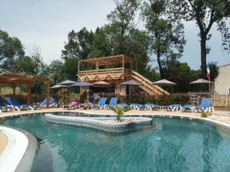 Camping du Moulin des Iscles 3*, Camping 3* à Roquebrune sur Argens (Var) - Location Tente équipée pour 7 personnes - Photo N°3