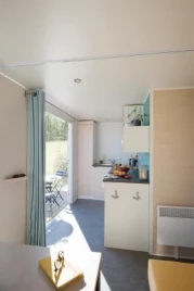 Camping du Moulin des Iscles 3*, Camping 3* à Roquebrune sur Argens (Var) - Location Mobil Home pour 2 personnes - Photo N°5