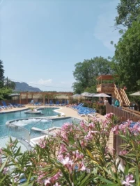 Camping du Moulin des Iscles 3*, Camping 3* à Roquebrune sur Argens (Var) - Location Mobil Home pour 2 personnes - Photo N°9