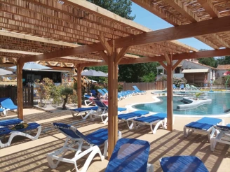 Camping du Moulin des Iscles 3*, Camping 3* à Roquebrune sur Argens (Var) - Location Mobil Home pour 2 personnes - Photo N°12