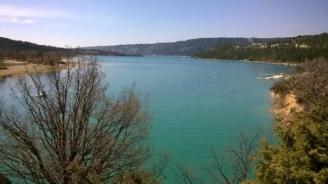 Camping du Moulin des Iscles 3*, Camping 3* à Roquebrune sur Argens (Var) - Location Mobil Home pour 2 personnes - Photo N°21