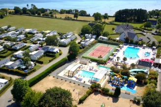 Camping Kérantérec 4*, Camping 4* à La Forêt Fouesnant (Finistère) - Location Mobil Home pour 2 personnes - Photo N°9
