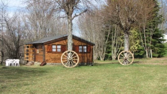 Le Clos de Banes 3*, Camping 3* à Argences en Aubrac (Aveyron) - Location Mobil Home pour 6 personnes - Photo N°4