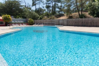 Camping Les Cyprès 4*, Camping 4* à Saint Gilles Croix de Vie (Vendée) - Location Mobil Home pour 6 personnes - Photo N°20