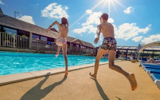 Camping Les Jardins du Morbihan 4* Ze collection, Camping 4* à Monterblanc (Morbihan) - Location Mobil Home pour 4 personnes - Photo N°4
