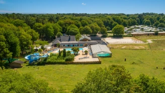 Camping Les Jardins du Morbihan 4* Ze collection, Camping 4* à Monterblanc (Morbihan) - Location Mobil Home pour 4 personnes - Photo N°12