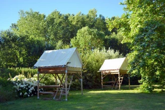 Camping Les Plages de la Loire 3*, Camping 3* à Rochefort sur Loire (Maine et Loire) - Location Tente équipée pour 4 personnes - Photo N°8