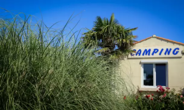 Camping Le Grand'R 4*, Camping à La Faute sur Mer (Vendée) - Location Ferme pour 1 personne - Photo N°4