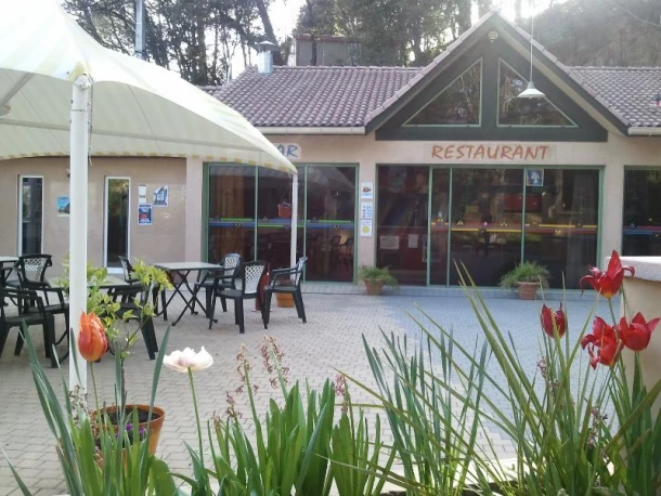 Camping des Sources 3*, Camping 3* à Saint Jean du Gard (Gard) - Location Chalet pour 4 personnes - Photo N°6