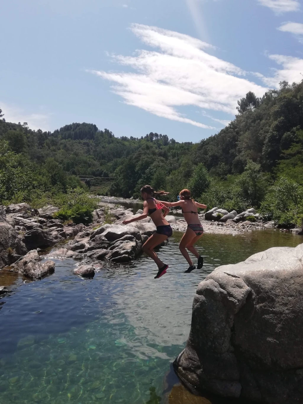Camping des Sources 3*, Camping 3* à Saint Jean du Gard (Gard) - Location Chalet pour 8 personnes - Photo N°9
