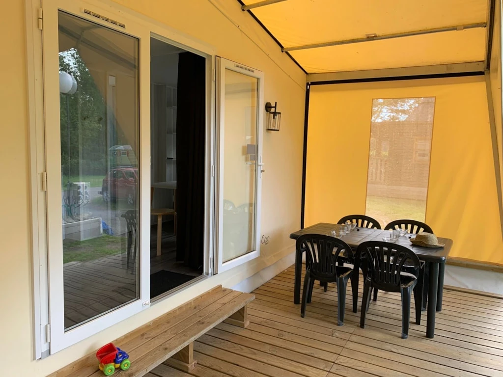 Camping L'Étang du Pays Blanc 3*, Camping 3* à Guérande (Loire Atlantique) - Location Tente équipée pour 4 personnes - Photo N°3