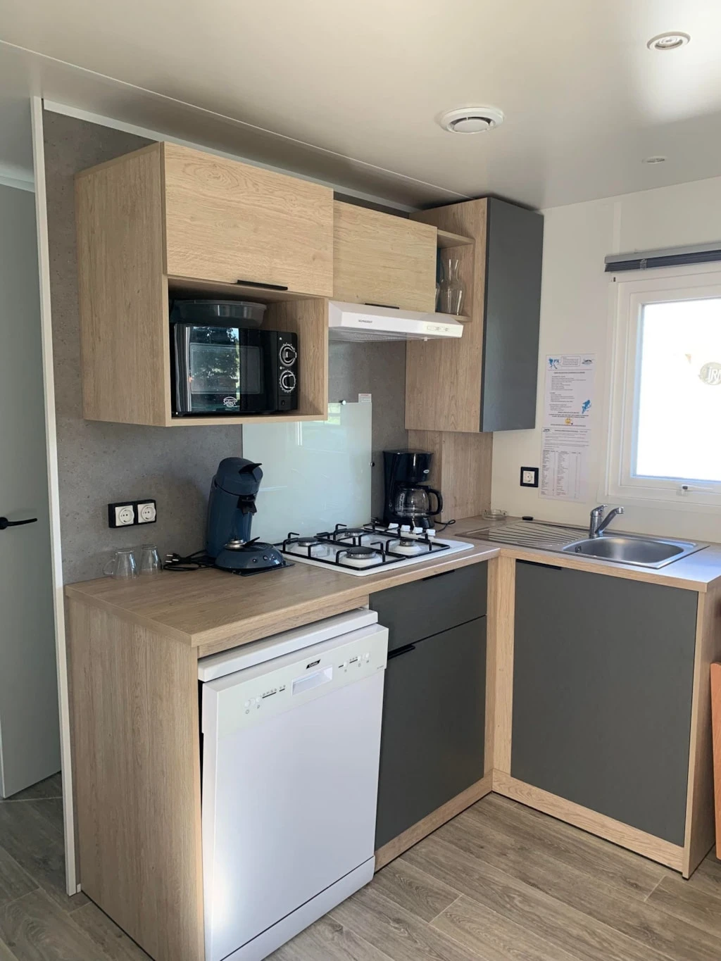 Camping L'Étang du Pays Blanc 3*, Camping 3* à Guérande (Loire Atlantique) - Location Mobil Home pour 10 personnes - Photo N°6