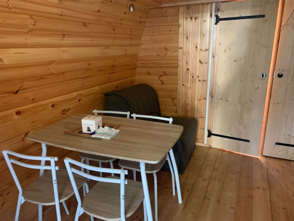 Camping L'Étang du Pays Blanc 3*, Camping 3* à Guérande (Loire Atlantique) - Location Cabane pour 4 personnes - Photo N°3