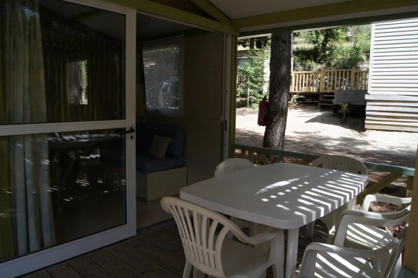 Camping La Source 3*, Camping 3* à Sournia (Pyrénées Orientales) - Location Chalet pour 5 personnes - Photo N°2