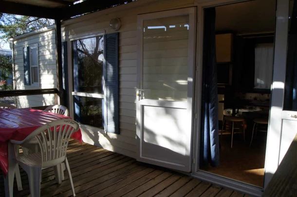 Camping La Source 3*, Camping 3* à Sournia (Pyrénées Orientales) - Location Mobil Home pour 4 personnes - Photo N°2
