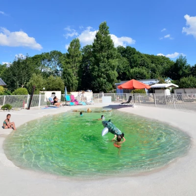Camping Les Peupliers 3*, Camping 3* à Pouldreuzic (Finistère) - Location Mobil Home pour 4 personnes - Photo N°3