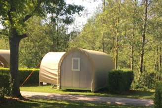 Camping Au vert de l'Authie 4*, Camping 4* à Beauvoir Wavans (Pas de Calais) - Location Tente équipée pour 4 personnes - Photo N°1