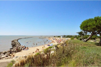 Camping L'Abri Côtier 3*, Camping 3* à Saint Nazaire sur Charente (Charente Maritime) - Location Tente équipée pour 2 personnes - Photo N°6