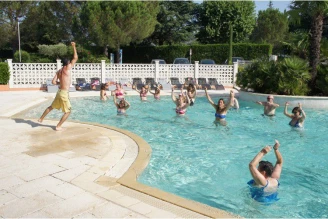 Camping Le Riviera 4*, Camping 4* à Sampzon (Ardèche) - Location Tente équipée pour 5 personnes - Photo N°2