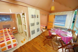 Camping Le Riviera 4*, Camping 4* à Sampzon (Ardèche) - Location Tente équipée pour 5 personnes - Photo N°21