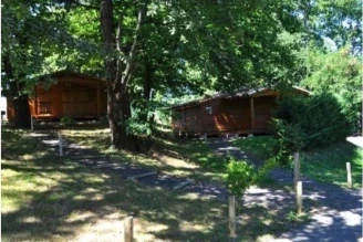 Camping Midi-Pyrénées 4*, Camping 4* à Montréjeau (Haute Garonne) - Location Chalet pour 6 personnes - Photo N°1