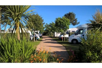 Camping de la Plage 3*, Camping 3* à Fermanville (Manche) - Location Mobil Home pour 2 personnes - Photo N°2
