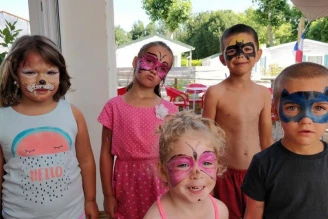 Camping De La Gères 3*, Camping 3* à Surgères (Charente Maritime) - Location Mobil Home pour 8 personnes - Photo N°16