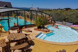 Camping De la Mer d'Iroise 4*, Camping 4* à Plomodiern (Finistère) - Location Mobil Home pour 4 personnes - Photo N°6