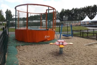 Camping L'Orival 3*, Camping 3* à Les Grandes Ventes (Seine Maritime) - Location Mobil Home pour 6 personnes - Photo N°5