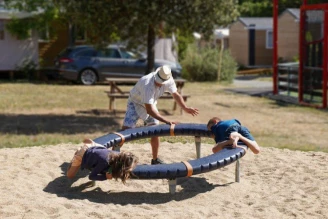 Camping La Corniche 3*, Camping 3* à Angoulins sur Mer (Charente Maritime) - Location Mobil Home pour 2 personnes - Photo N°9