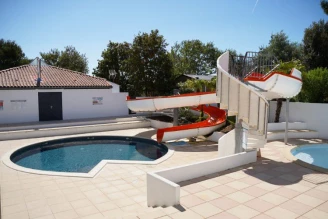Camping La Corniche 3*, Camping 3* à Angoulins sur Mer (Charente Maritime) - Location Mobil Home pour 2 personnes - Photo N°12