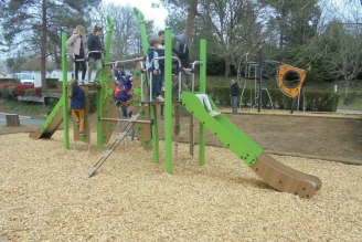 Camping La Joletière 3*, Camping 3* à Mervent (Vendée) - Location Tente équipée pour 4 personnes - Photo N°6