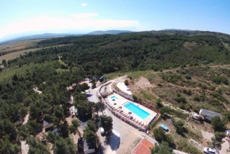 Camping Le Bois de Pins 3*, Camping 3* à Salses le Château (Pyrénées Orientales) - Location Mobil Home pour 4 personnes - Photo N°15