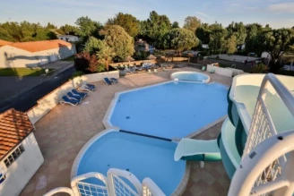 Camping Le Pavillon 3*, Camping 3* à La Mothe Achard (Vendée) - Location Mobil Home pour 4 personnes - Photo N°16