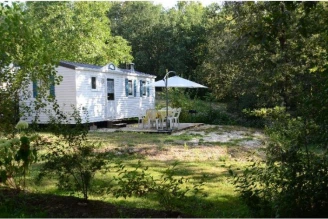 Camping Le Picouty 3*, Camping 3* à Payrac (Lot) - Location Mobil Home pour 4 personnes - Photo N°1
