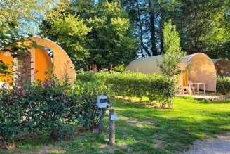 Camping Les Cerisiers 3*, Camping 3* à Guillac (Morbihan) - Location Mobil Home pour 6 personnes - Photo N°1