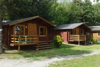 Camping Les Jardins d'Estavar 3*, Camping 3* à Estavar (Pyrénées Orientales) - Location Chalet pour 2 personnes - Photo N°11