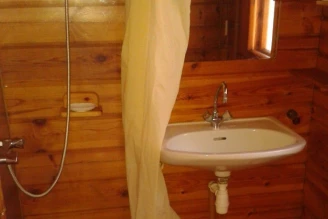 Camping Les Jardins d'Estavar 3*, Camping 3* à Estavar (Pyrénées Orientales) - Location Chalet pour 2 personnes - Photo N°21