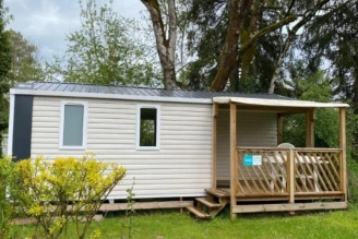 Camping Les Pêcheurs 3*, Camping 3* à Pont de Poitte (Jura) - Location Mobil Home pour 4 personnes - Photo N°1