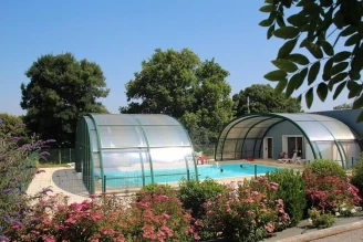 Camping Les Rulières 3*, Camping 3* à Saint Valérien (Vendée) - Location Chalet pour 6 personnes - Photo N°4