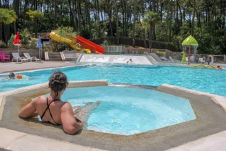 Camping Ocean Vacances 4*, Camping 4* à Saint Georges de Didonne (Charente Maritime) - Location Tente équipée pour 4 personnes - Photo N°4