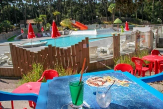 Camping Ocean Vacances 4*, Camping 4* à Saint Georges de Didonne (Charente Maritime) - Location Tente équipée pour 4 personnes - Photo N°9