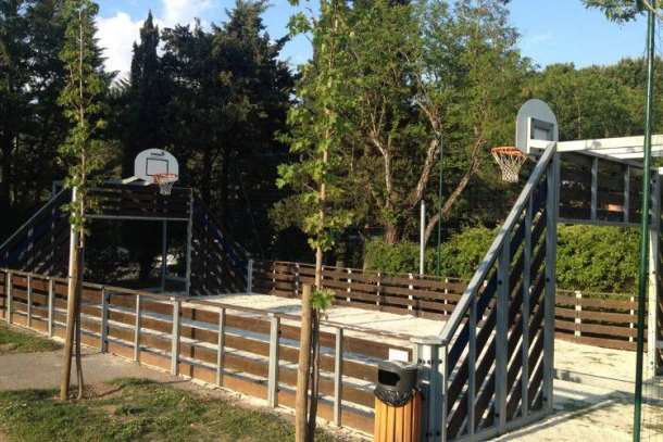 Camping Le Riviera 4*, Camping 4* à Sampzon (Ardèche) - Location Tente équipée pour 5 personnes - Photo N°7