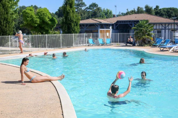 Camping Nature L'Airial 4*, Camping 4* à Soustons (Landes) - Location Tente équipée pour 5 personnes - Photo N°4