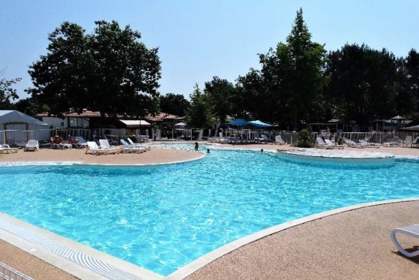 Camping Nature L'Airial 4*, Camping 4* à Soustons (Landes) - Location Tente équipée pour 5 personnes - Photo N°14