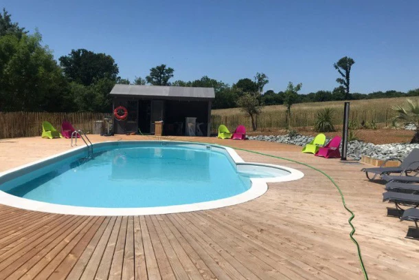 Camping Côté Lac 3*, Camping 3* à Verruyes (Deux Sèvres) - Location Mobil Home pour 2 personnes - Photo N°3