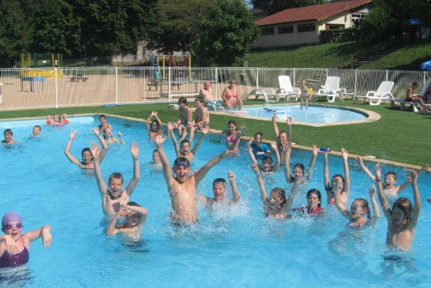 Camping Le Grand Cerf 4*, Camping 4* à Le Grand Serre (Drôme) - Location Tente équipée pour 5 personnes - Photo N°3